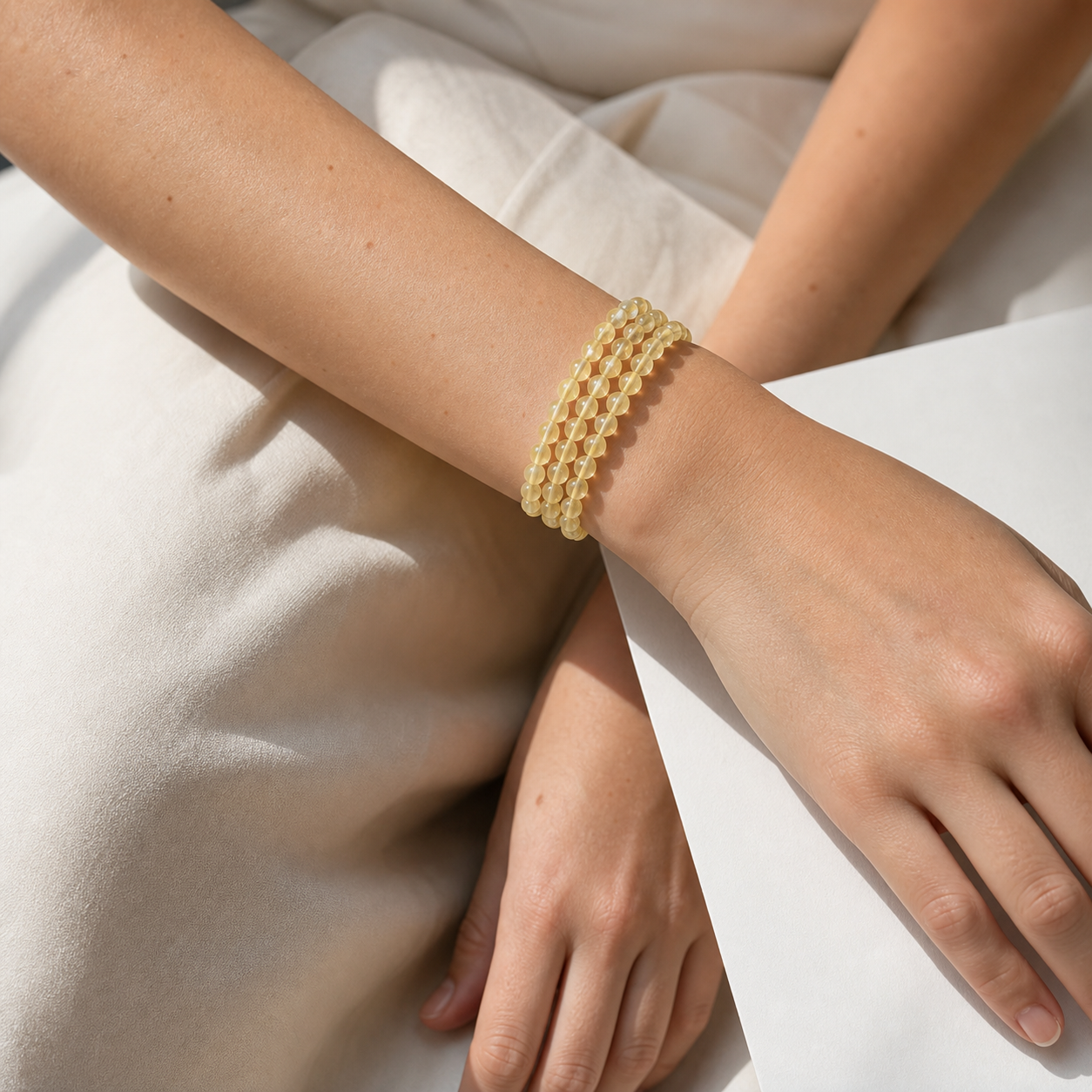Close wrist detail of Prehnite