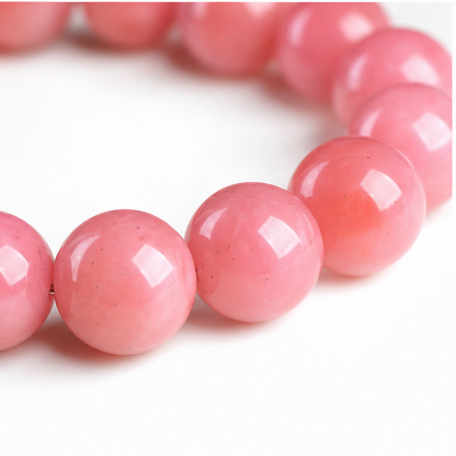 Close-up of Garnet bead colour and surface detail